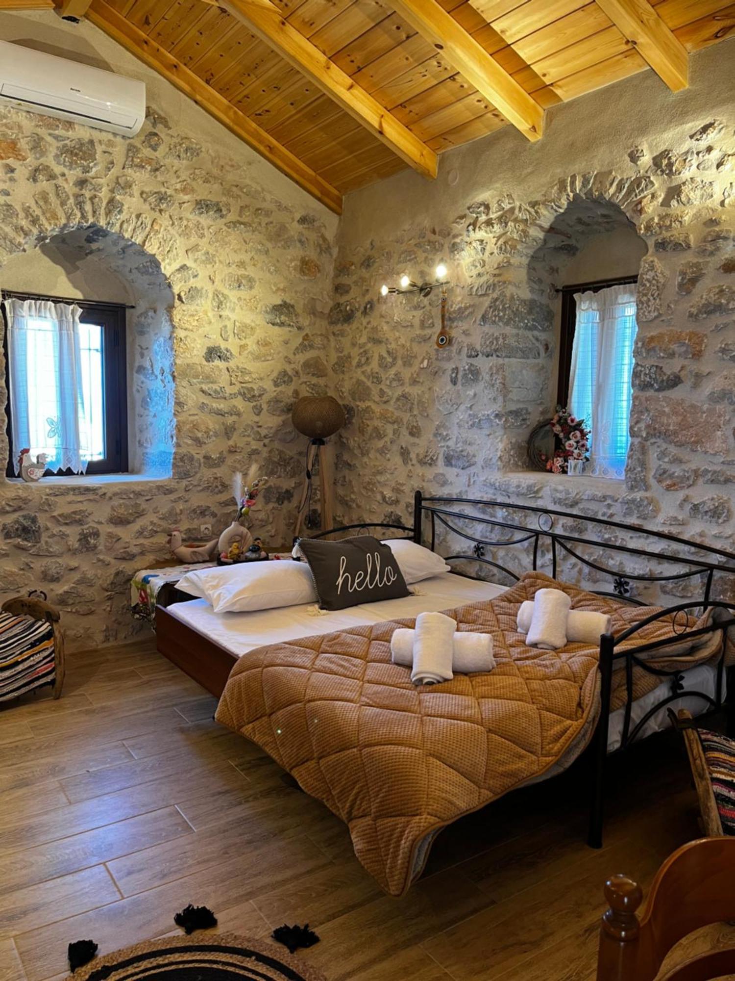 Filia'S House Villa Areopoli Bagian luar foto
